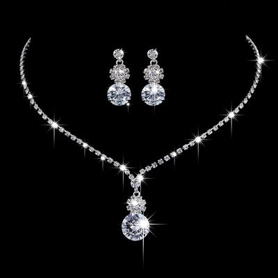 Fashion Crystal Bride Jewelry Set Rhinestone Silver-plated Wedding Dress Banquet Necklace Earring Set Ladies Gift